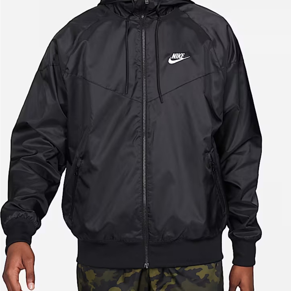 Nike Men's Black Hooded Windbreaker
